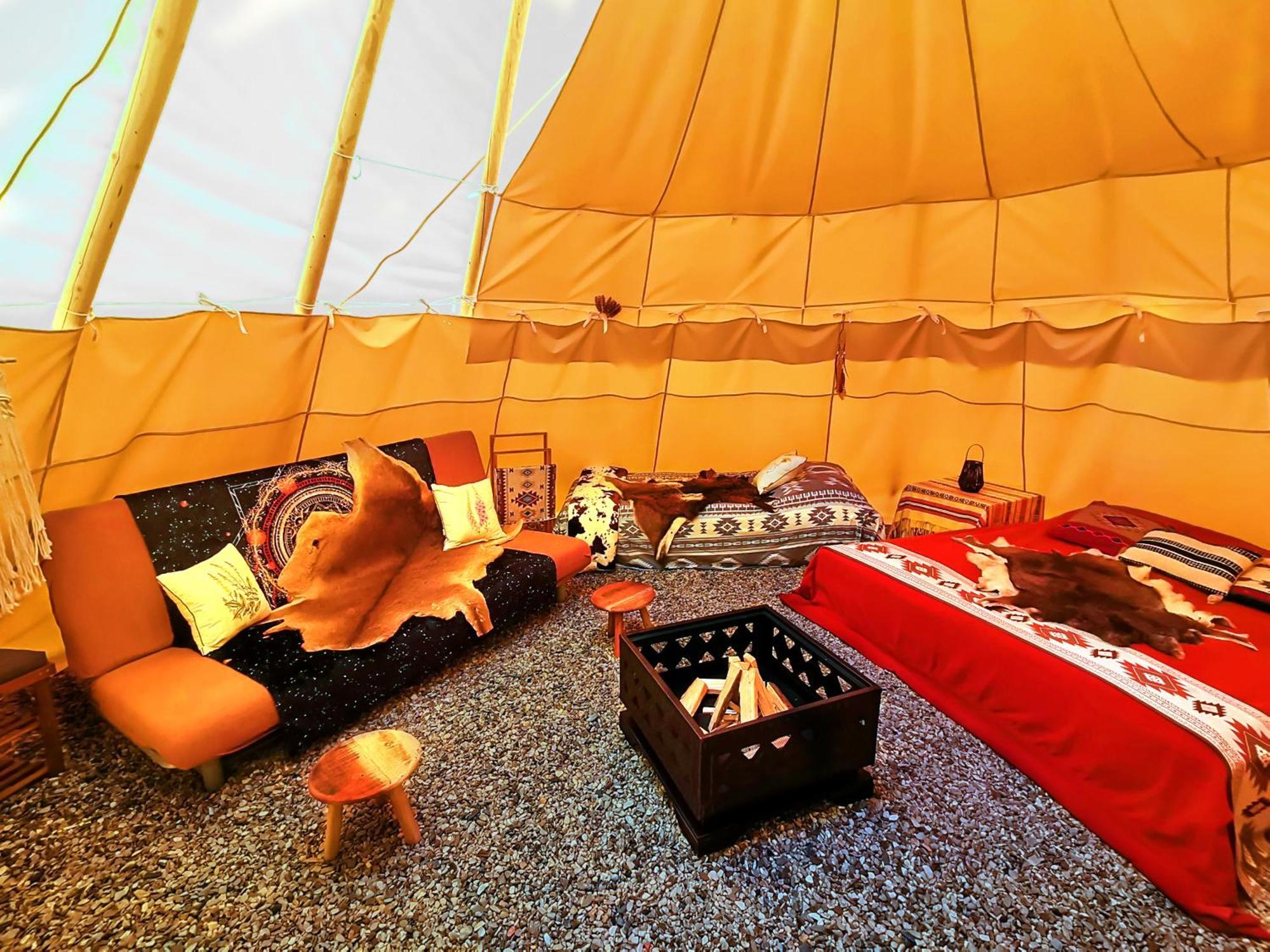 Отель Teepee Camp Lounky Chodouny Экстерьер фото